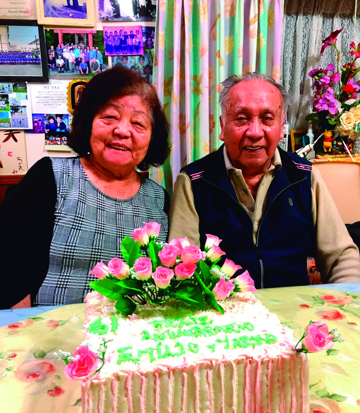 Los esposos Yaeko y Emilio Villalobos, de Gunma, celebraron hace poco 61 años de casados. Ellos esperaban recibir la primera dosis de la vacuna en abril. 